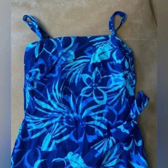 Women’s Roxanne Bra Sized Blue Floral One Pieces Swimsuit Size 12/34B - Picture 3 of 5